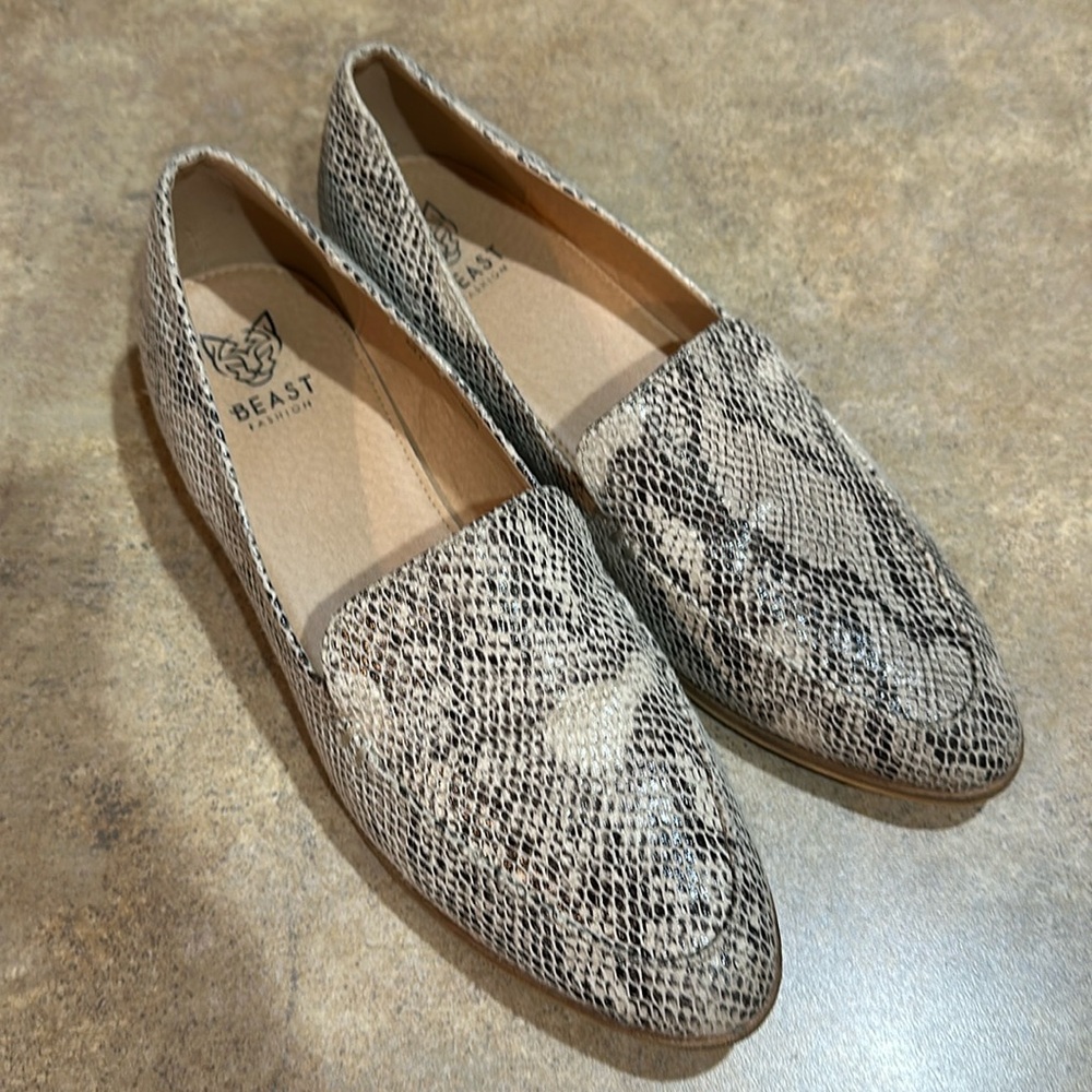 Women’s beast fashion, shoes, size 9